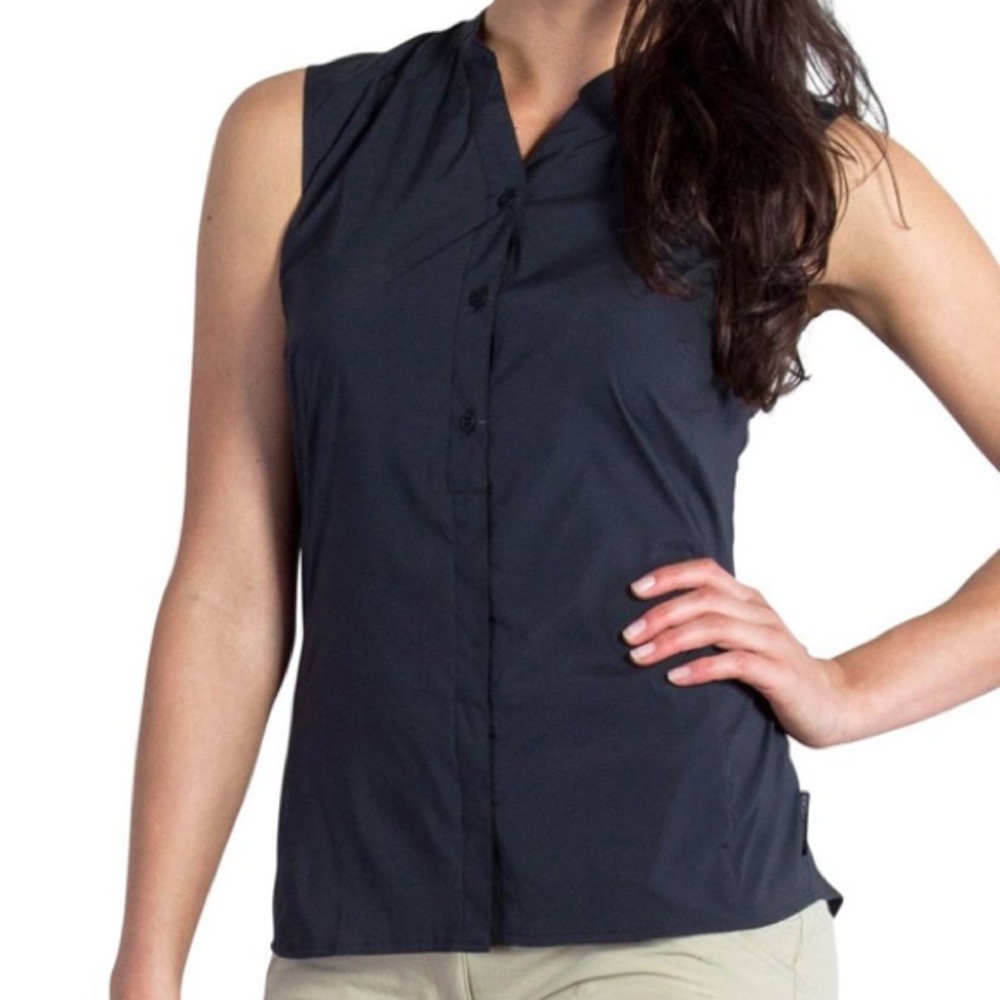 NWOT black sleeveless top